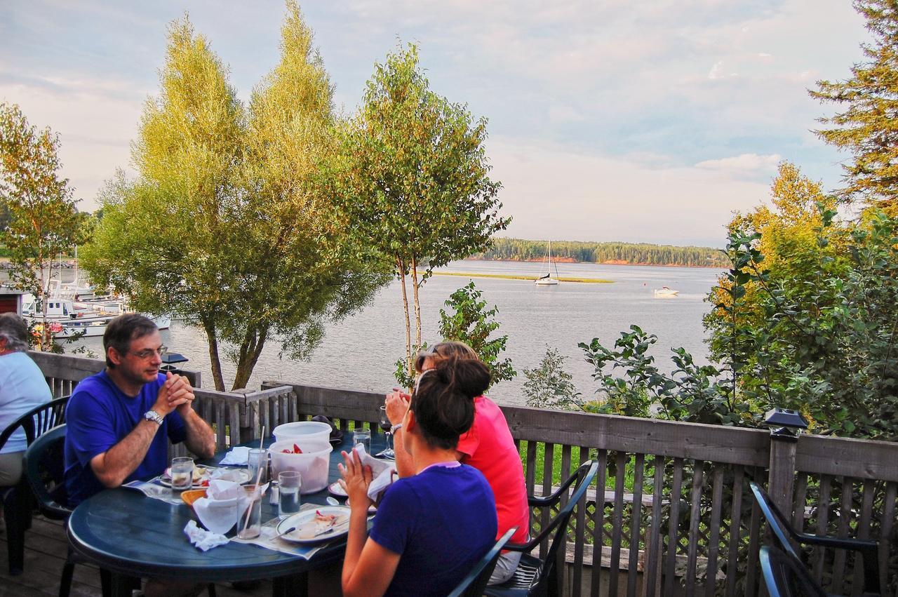 Waterside Apts. Leilighet Cardigan Eksteriør bilde